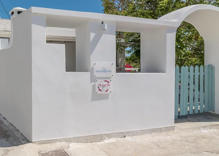 Lina And Babis' Adámas