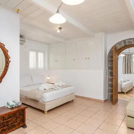 Lina And Babis' Cycladic Home - Adamas *