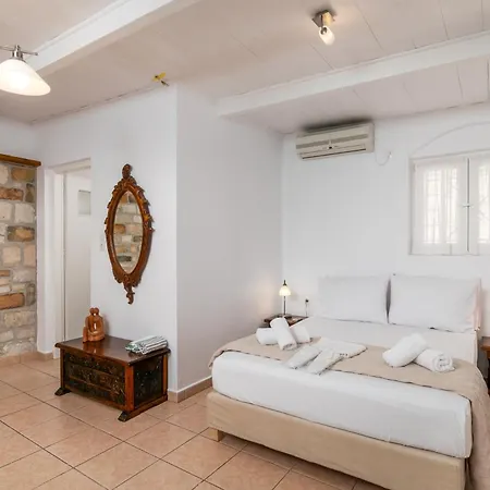 Lina And Babis' Cycladic Home - Adamas * Adamantas (Milos)